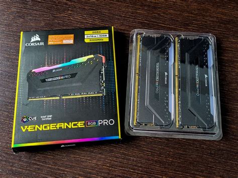 Corsair VENGEANCE® RGB PRO 16GB (2 x 8GB) DDR4 DRAM 3600MHz C18 Memory Kit; 18-22-22-42; 1.35V; Black. 