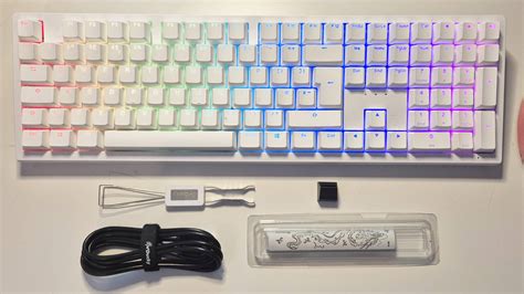 Ducky Keyboard Zero 6108 100% Mechanical Wireless Keyboard; RGB; USB 2.0 / 2.4GHz / BT - White - Cherry MX2A Speed Silver